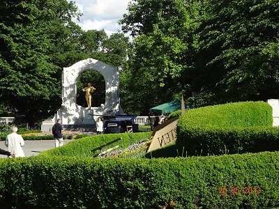 IVANOVA FOTA 2011 2013 958