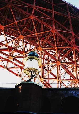 golden 001
