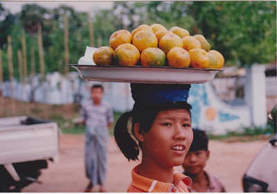 LIDÉ Z MYANMARU 002