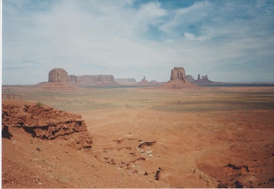 Mon 2 001