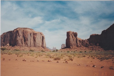 Mon 2 005