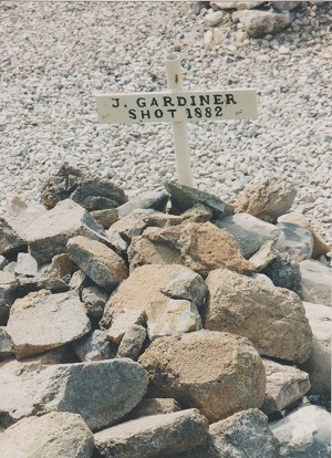 tomb 017