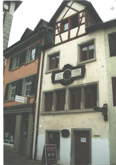 Kostnice 2 004
