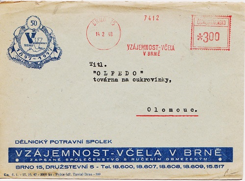 vcela 001
